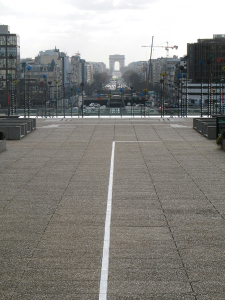 Arco di Trionfo visto dalla Defense - Parigi