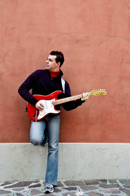 GuitarBoy #1, primo ritratto