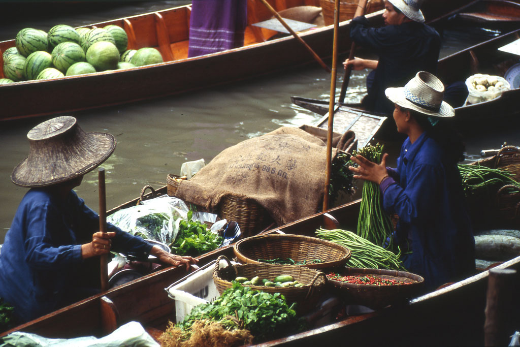 mercato galleggiante 1