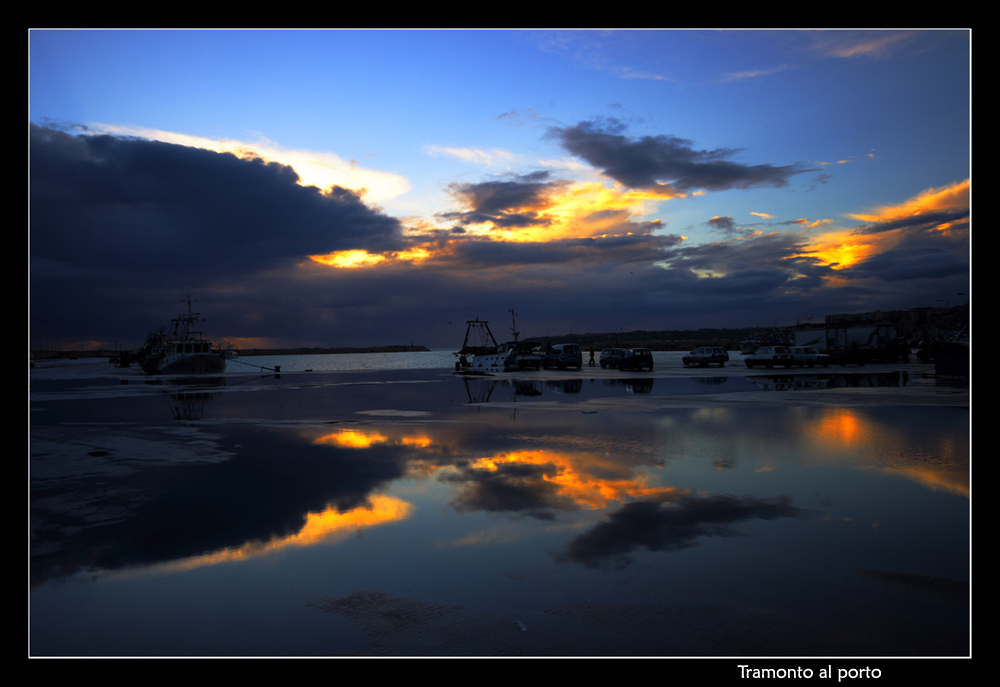 Tramonto al porto
