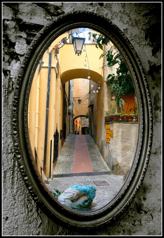 Colours in the mirror...