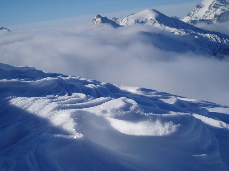 Giochi di neve e nuvole