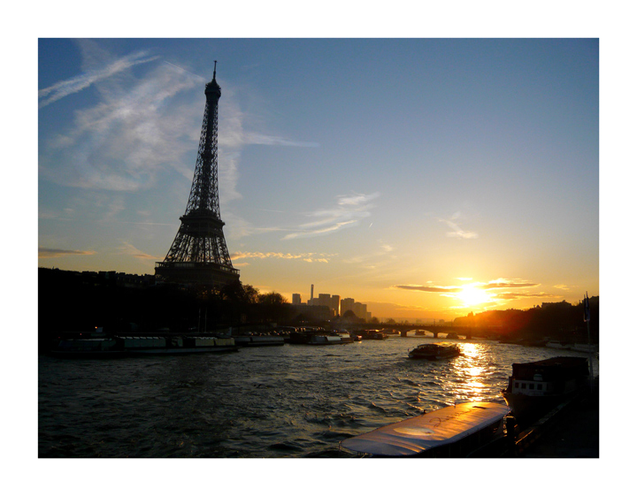 Paris au coucher du soleil