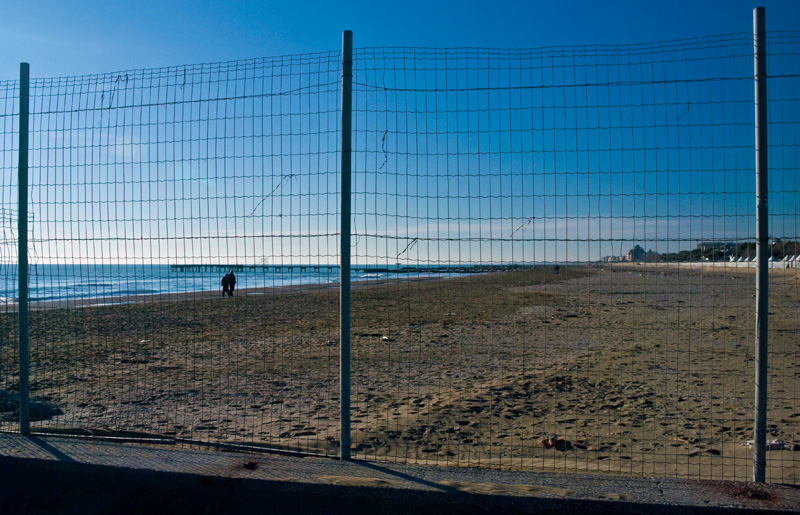 Superata la rete, il mare