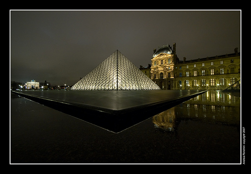 Louvre By night