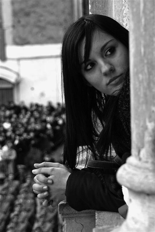 SCATTO RUBATO IN B/W