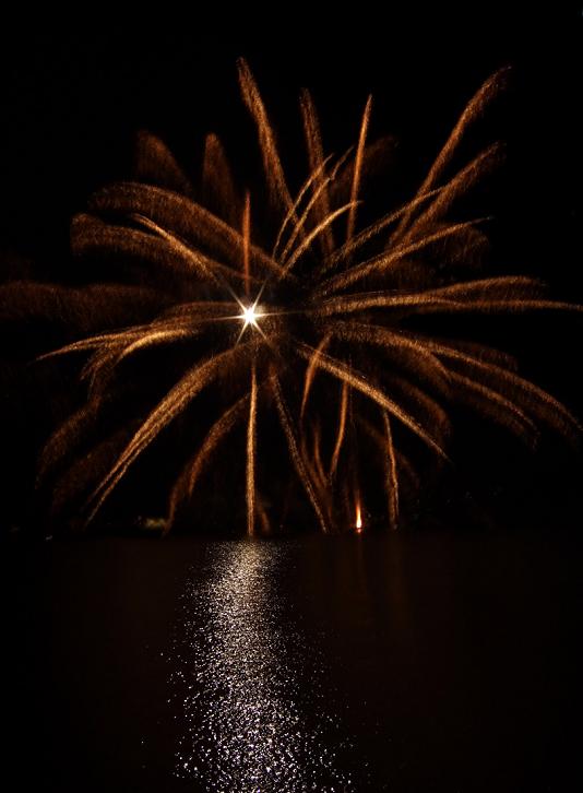 Fuochi sul lago, Garda (VR)
