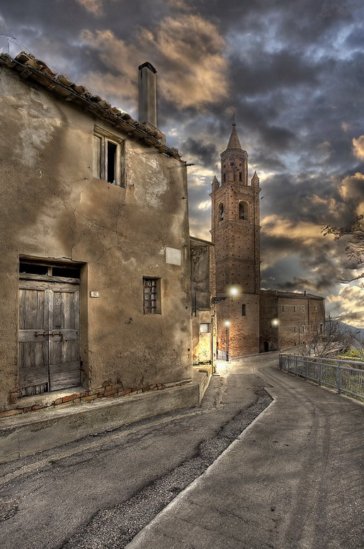 Vecchia torre campanaria