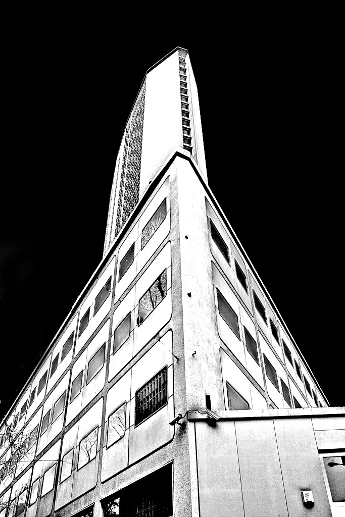 Altro modo di vedere il Pirellone