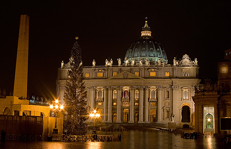 San Pietro in the night