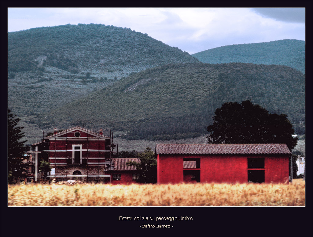 Estate edilizia di un paesaggio Umbro