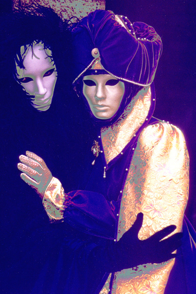 Maschere mani incrociate