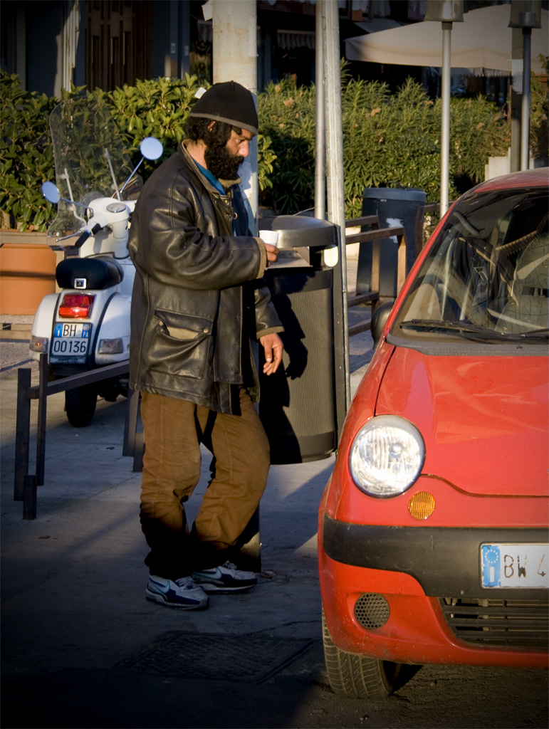 Disconoscere il proprio riflesso..