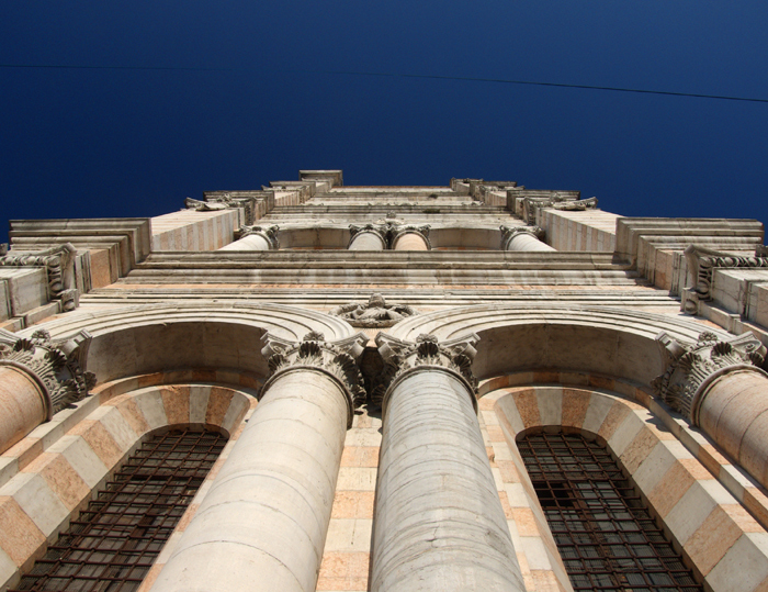 La par Ni� I�rc, ma l'� Frara