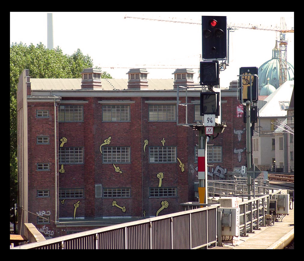 resistere resistere resistere