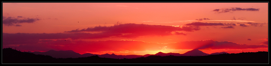 <<quando il sole si nasconde, dietro alle montagne...>>