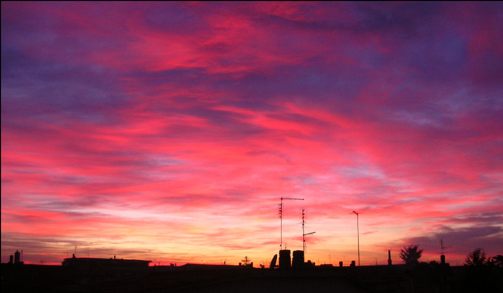 tramonto sui tetti