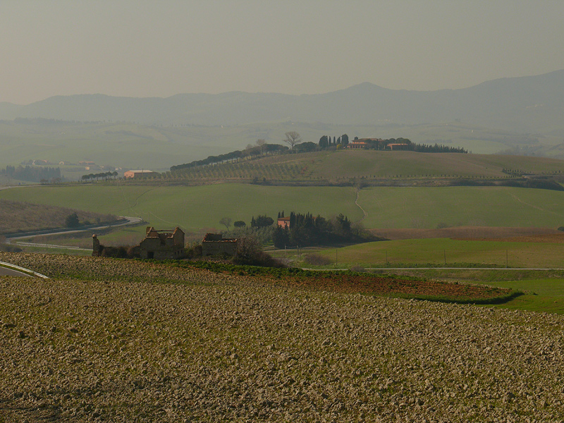 Paesaggio sotto la Madonna dei Monti, tra Lorenzana e S. Ermo