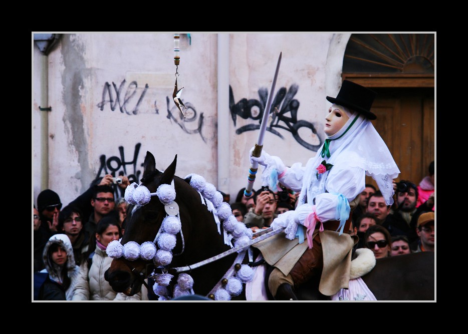 Su componidori e s'istoccu