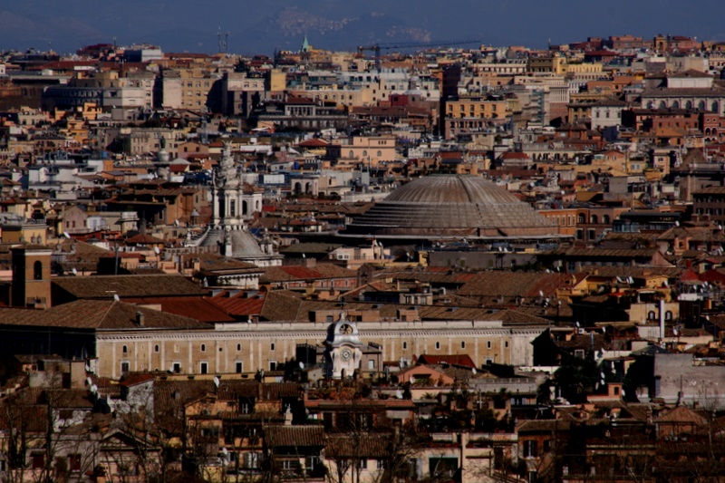 Il Pantheon e sant'Ivo alla Sapienza visti dal Gianicolo