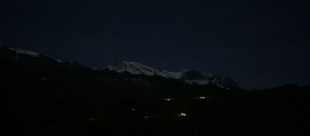 Gran Sasso al chiar di luna