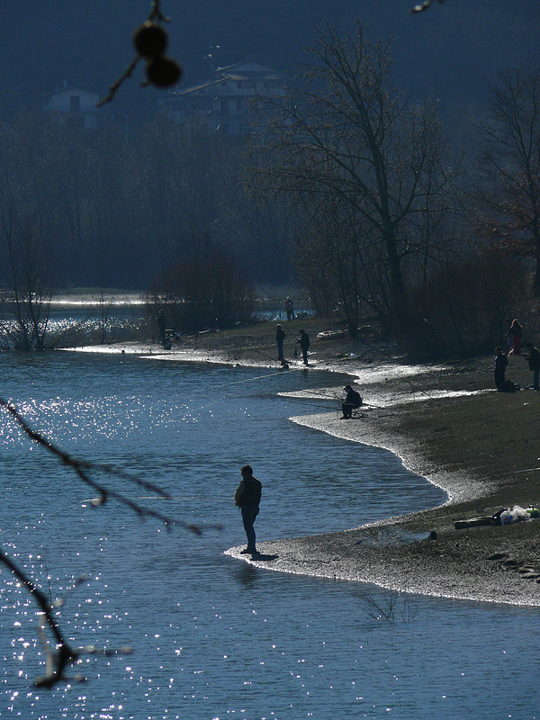 Terza di otto in blu