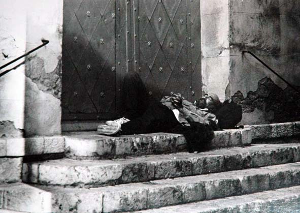 un pisolino all'ombra della cattedrale (Tarragona)