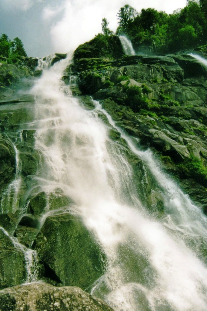 CASCATA DI CARISOLO
