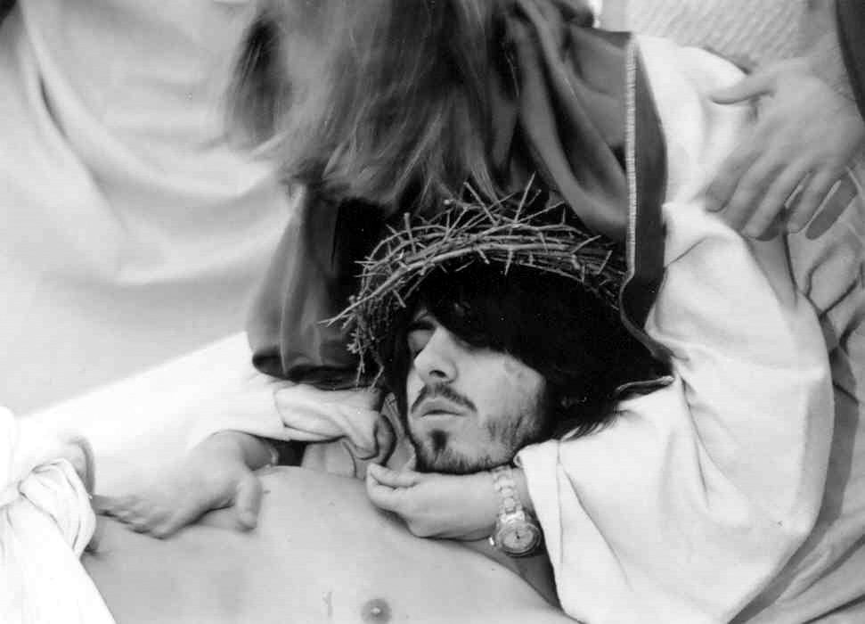 Morte di Ges� con Maria moderna