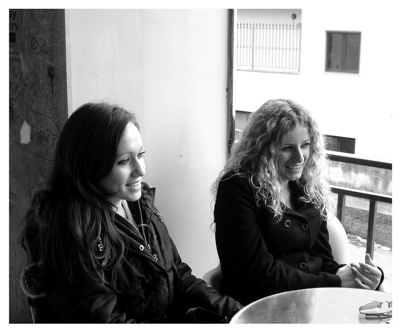 Quattro modelle al bar - Marzia&Marianna