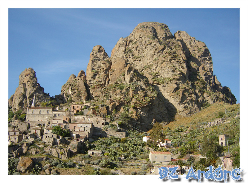 Pentidattilo la mano del Diavolo