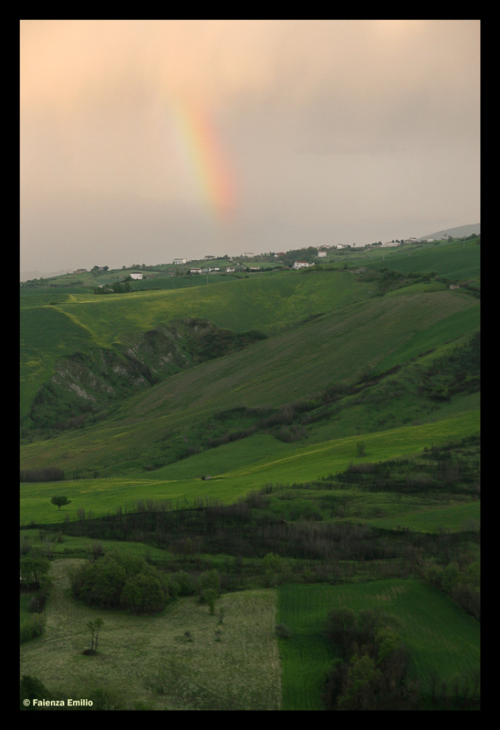 ultime luci sull'arcobaleno