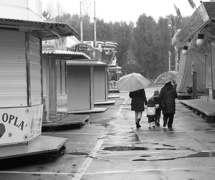 Niente giostre...con la pioggia