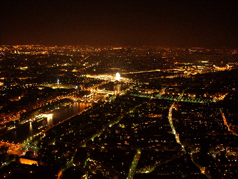Parigi dai 310 metri d'altezza dell'utlimo piano della Tour Eiffel