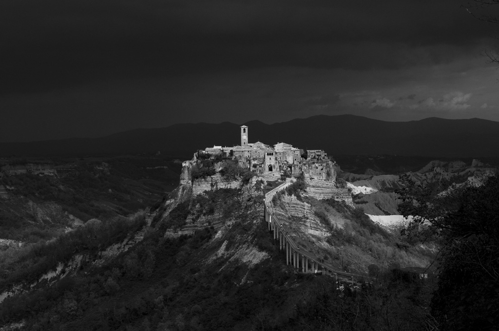Civita in B/N