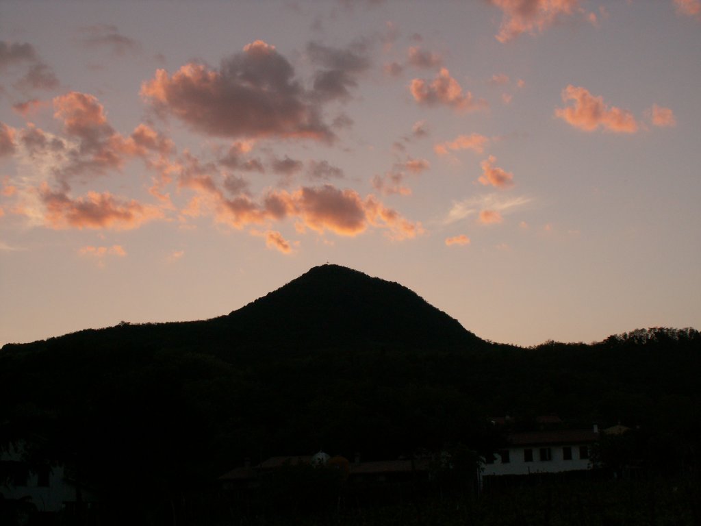 Nuvole sul Monte Castello