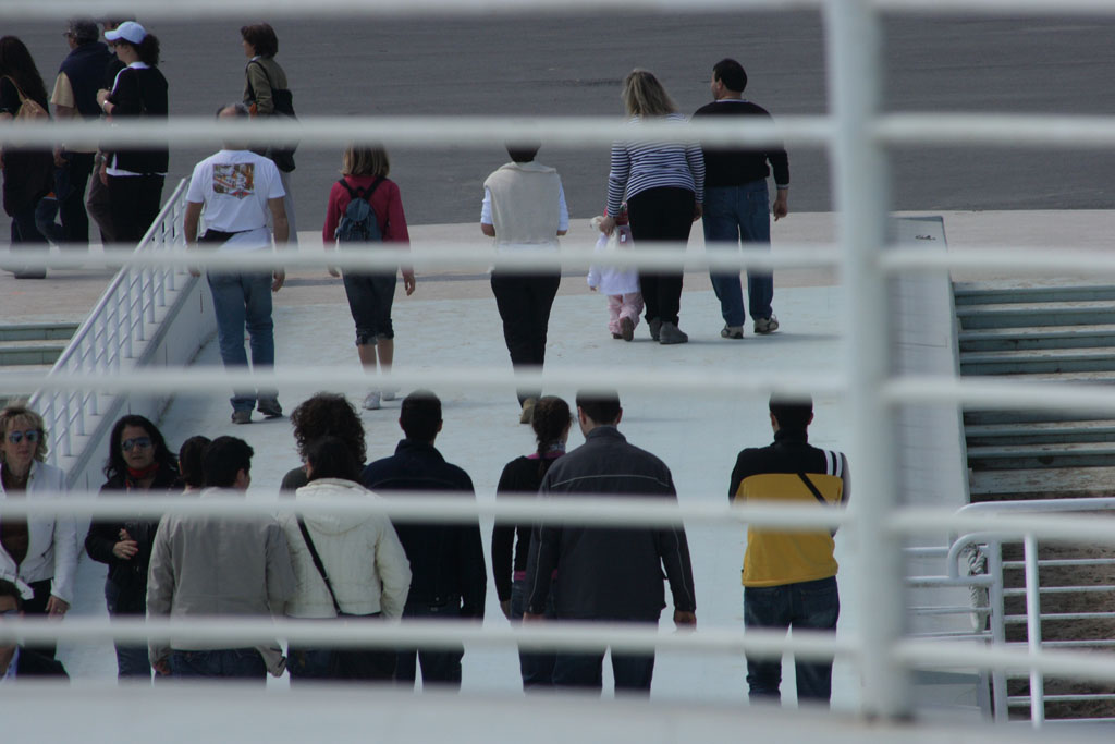 attraverso le sbarre