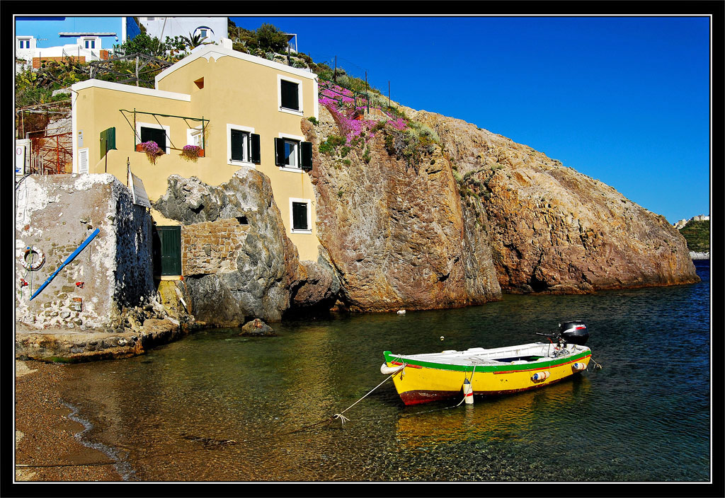 la casina nella scogliera