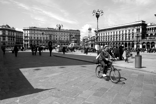 MILANO PIAZZA DEL DUOMO BN