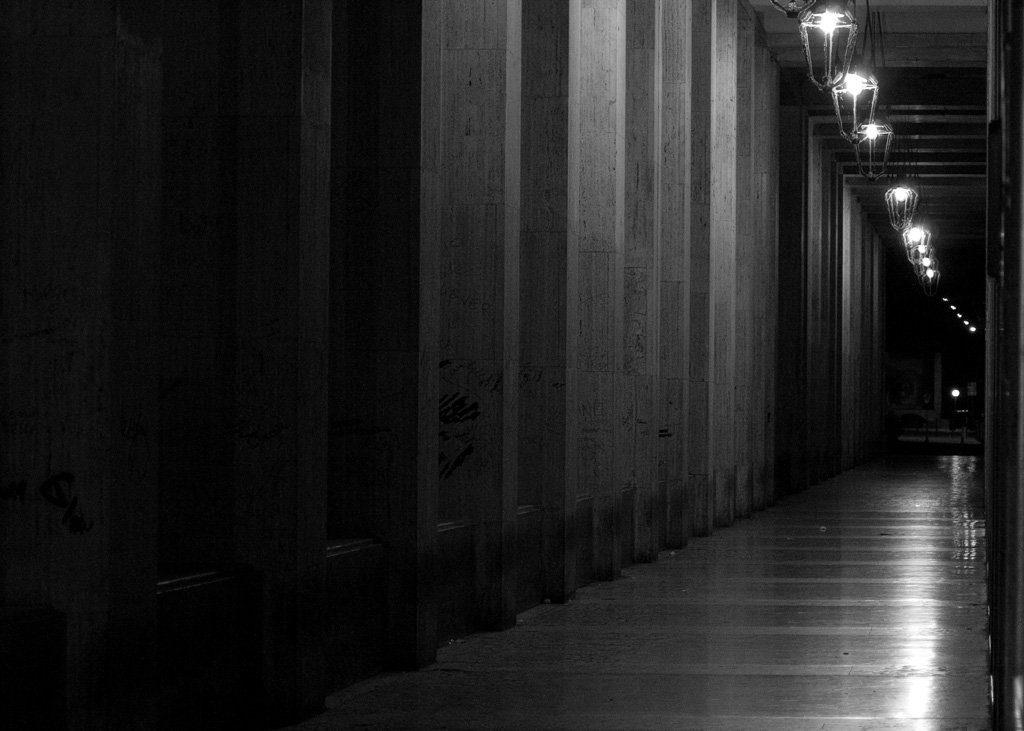 Dark tunnel