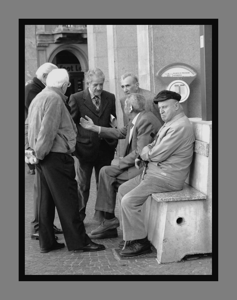 Parlano sempre e non mi fanno mai dire la mia...uffa!