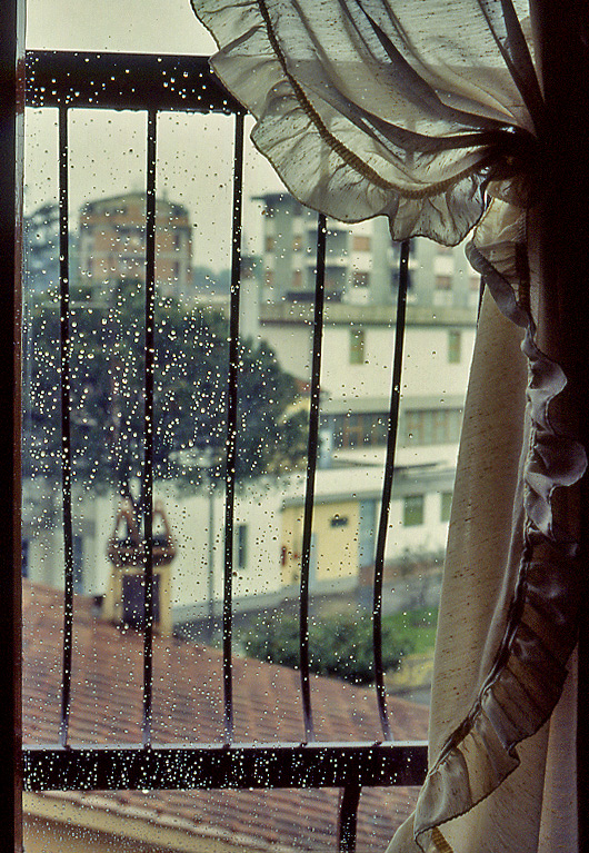 Fuori oggi piove