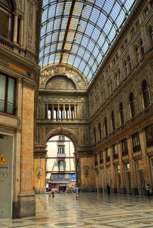 Napoli, Galleria Umberto I