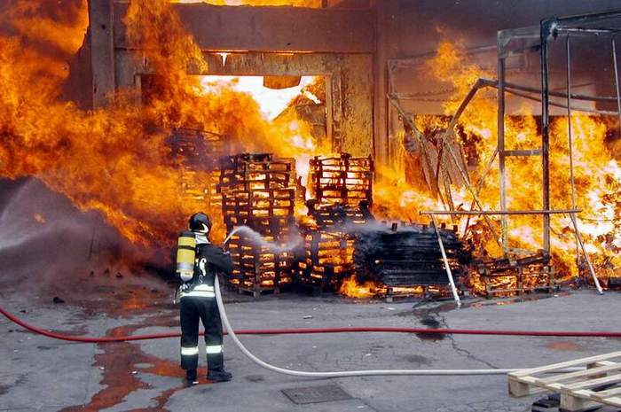 Incendio a Castelgomberto 2005