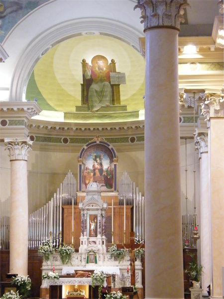 Altare maggiore chiesa Asiago (VI)