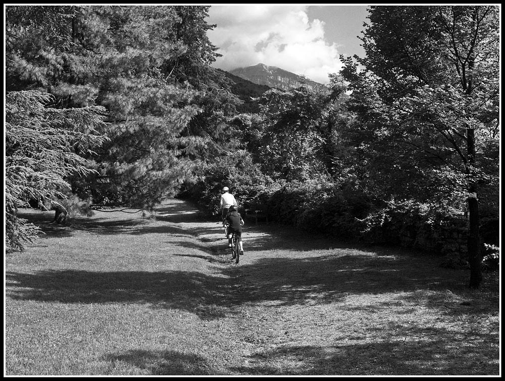 pomeriggio al parco con due colori