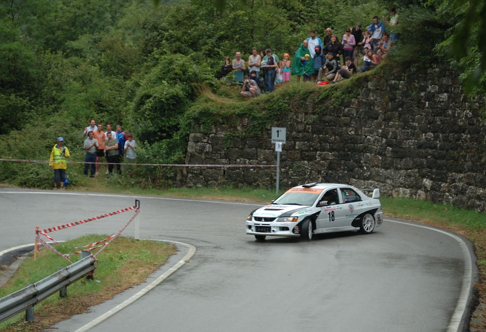 Lancer Evo in derapata