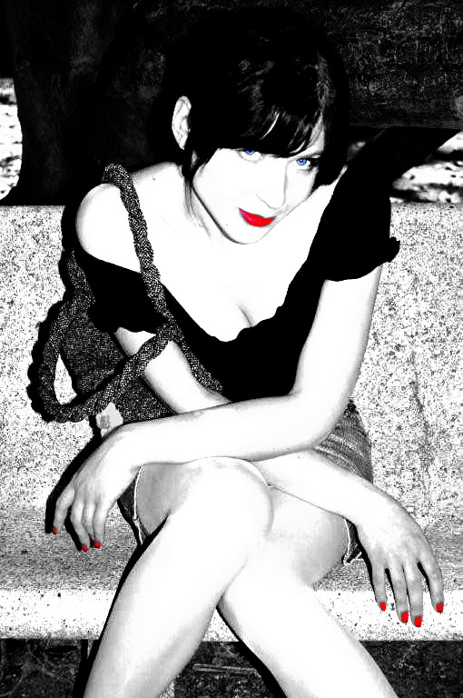 Red LipS - Blu blue Eyes