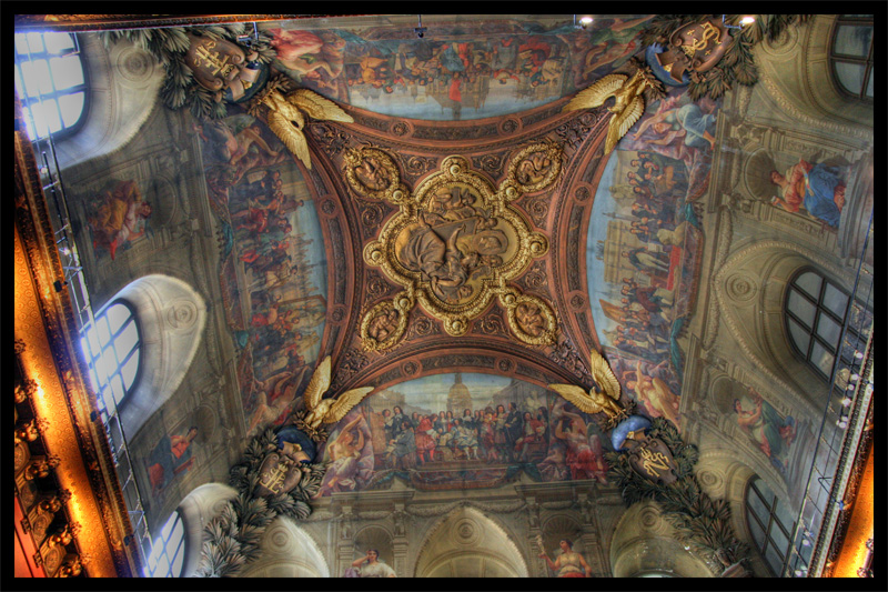 Louvre interno