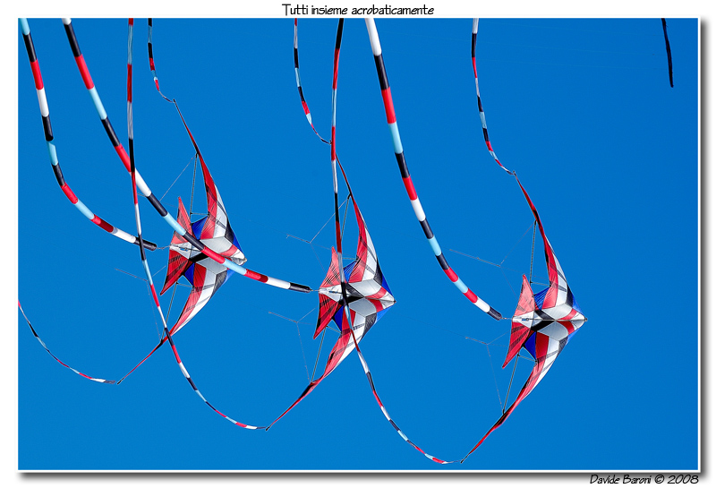 Tutti insieme acrobaticamente